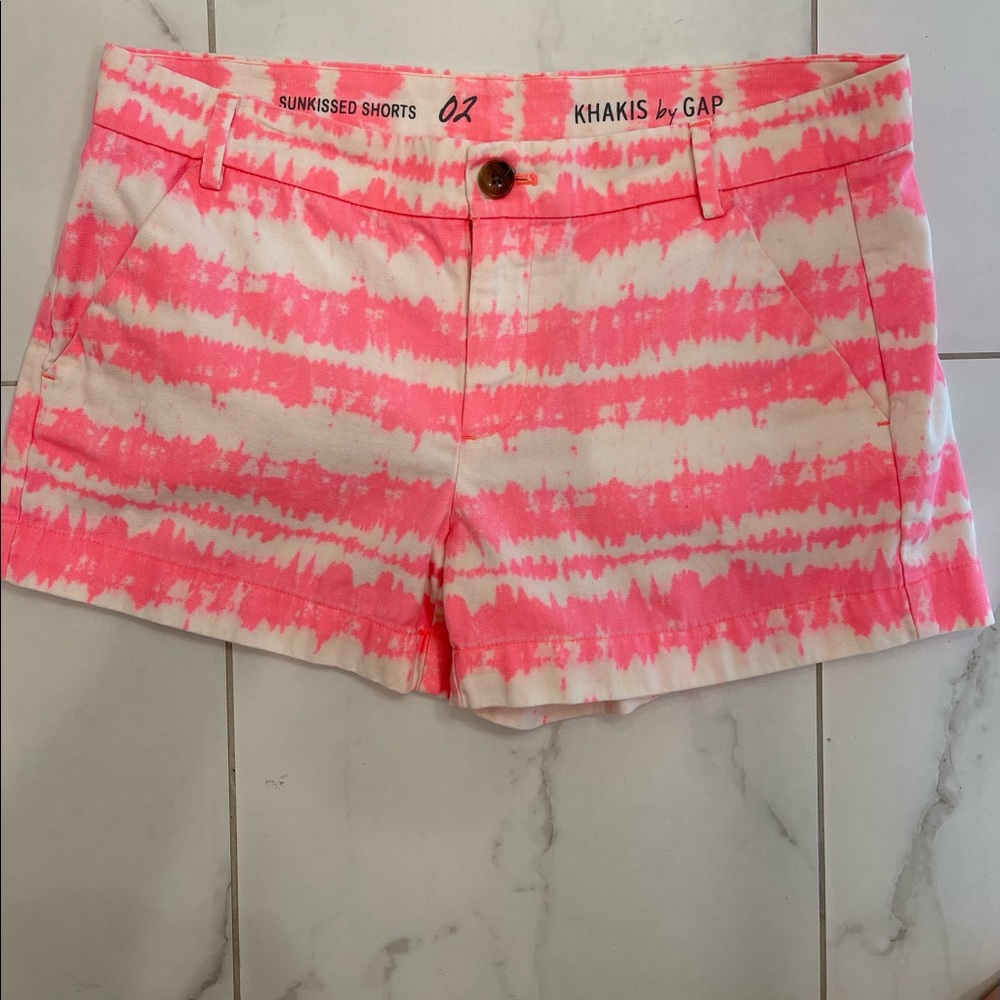 EUC, GAP summer sun kissed short, tie dye bright bubblegum pink & white, Size 2